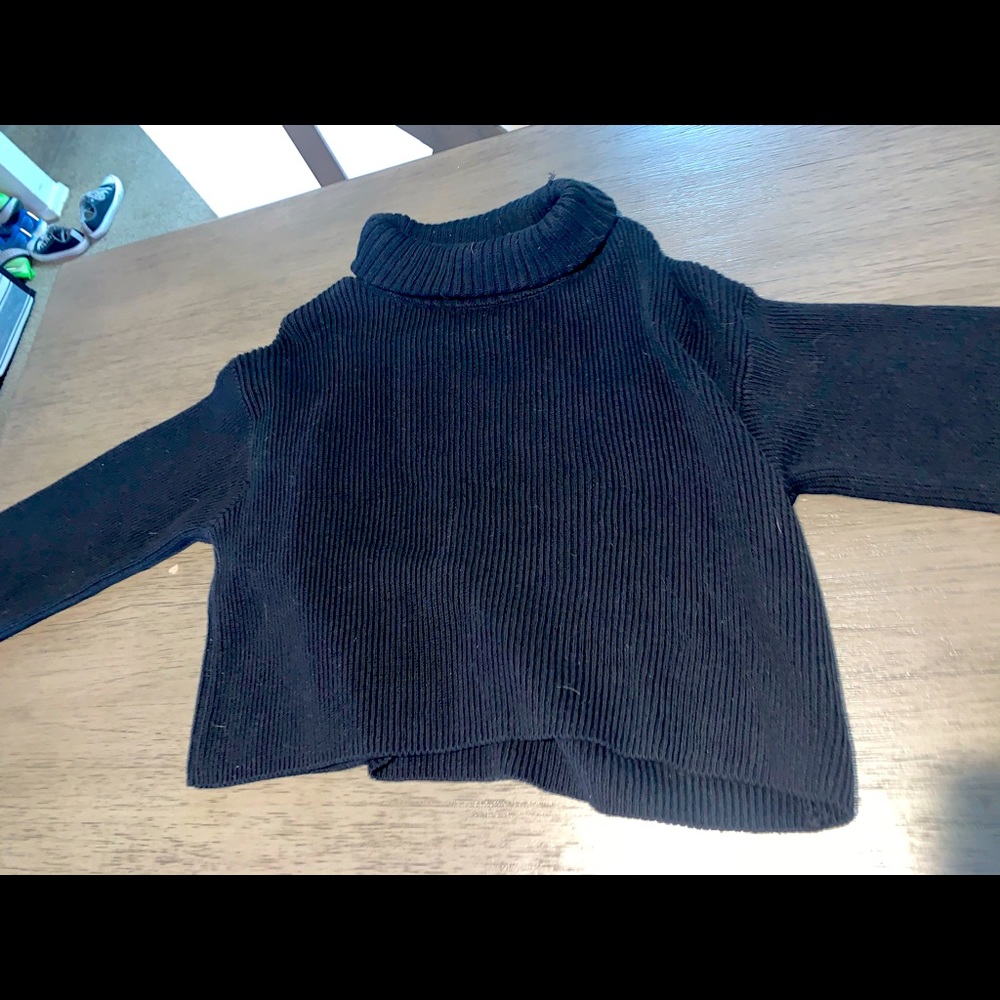 Sweater - Picture 1 of 3